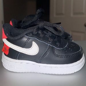2020 Air Force 1 '07 Low 'Worldwide Pack - Black Flash Crimson 5C'